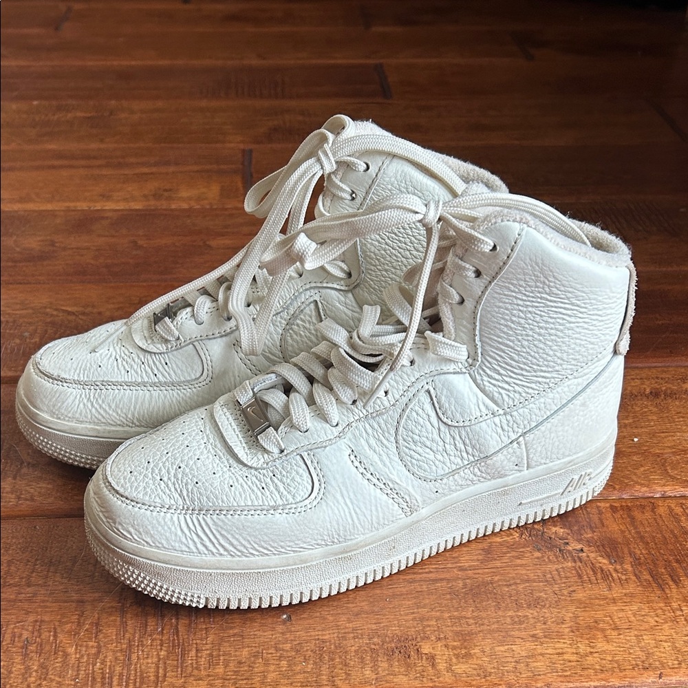 White Nike Air Force 1 high sculpt shoes women’s size 7